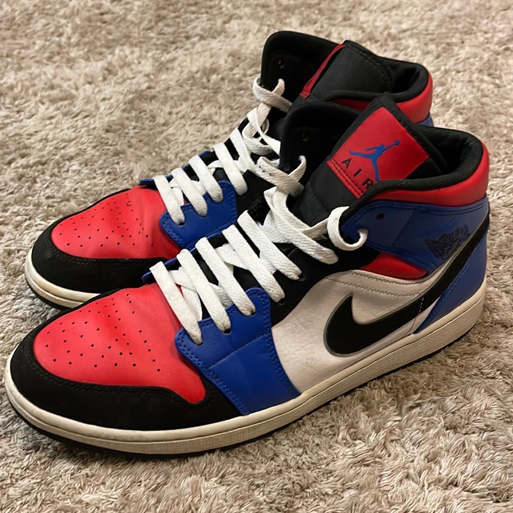Nike Air Jordan 1, Retro OG “Red, white, Blue, Black” size 13 US